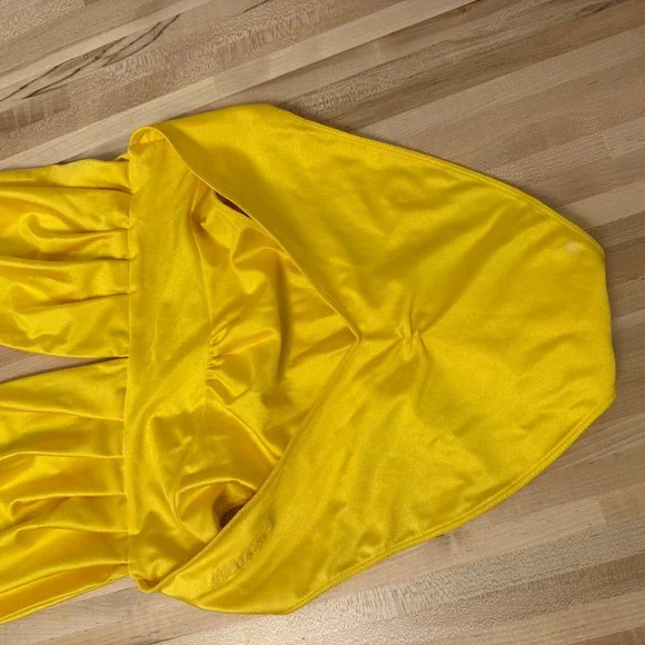 Milk the Goat Yellow Plunge Halter One Piece Swimsuit Slinky Sexy-Medium‎ - Picture 5 of 8
